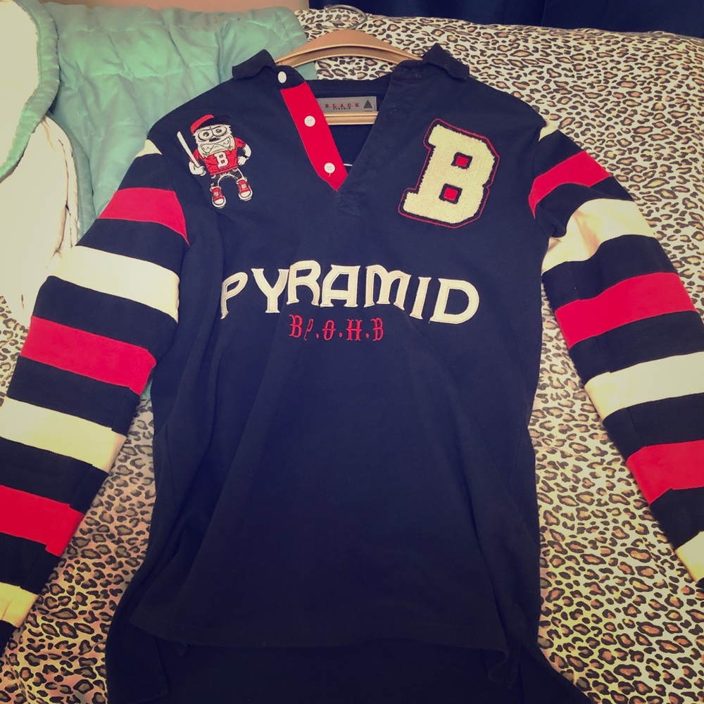 Black Pyramid Shirt Chris Brown (Medium)